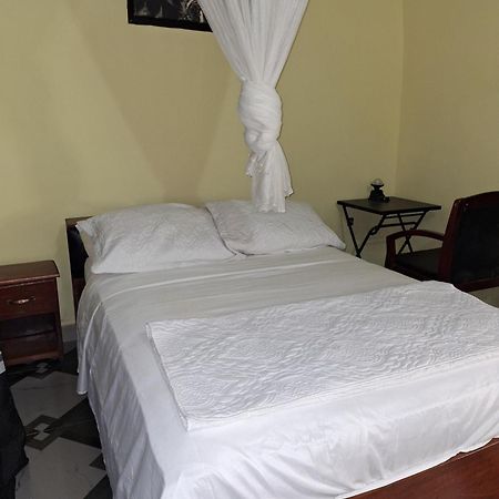 Kayfred2 Apartman Freetown Kültér fotó
