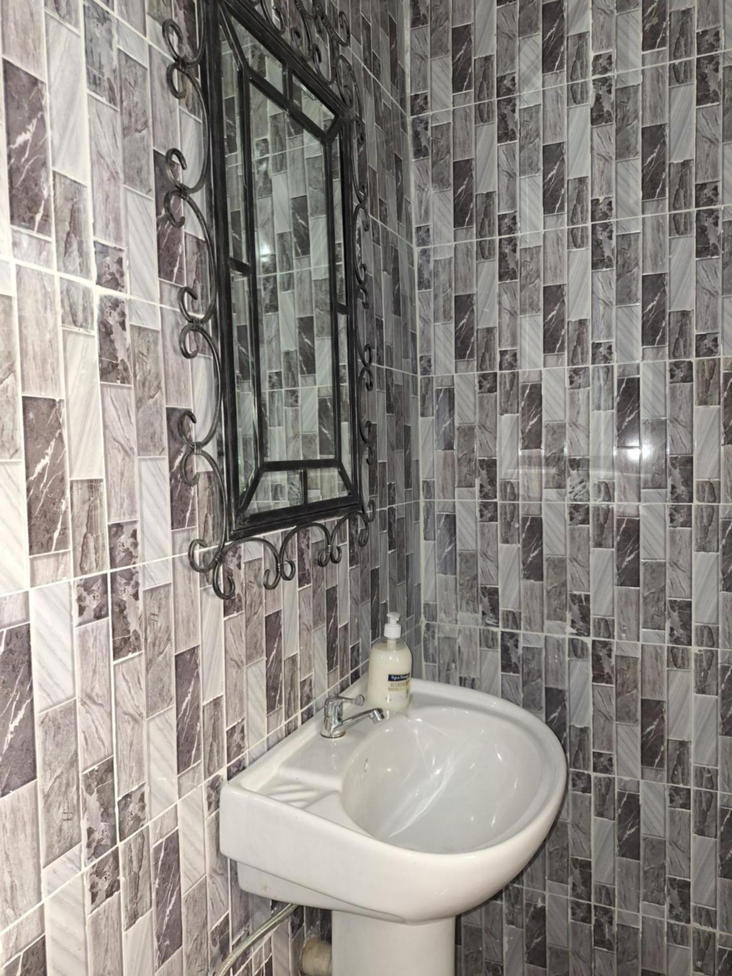 Kayfred2 Apartman Freetown Kültér fotó