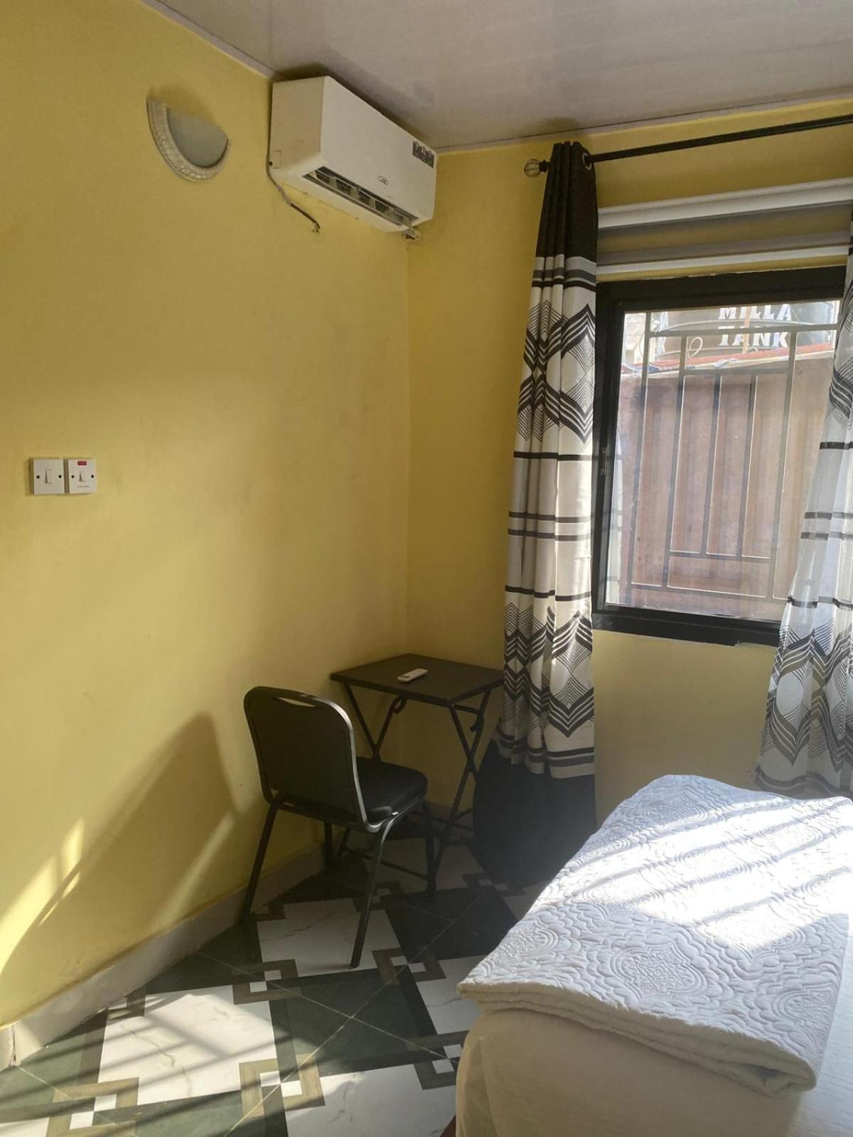 Kayfred2 Apartman Freetown Kültér fotó